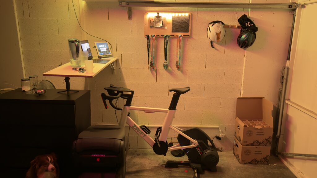 Mon setup vélo Home-trainer pour m'entraîner efficacement à la maison